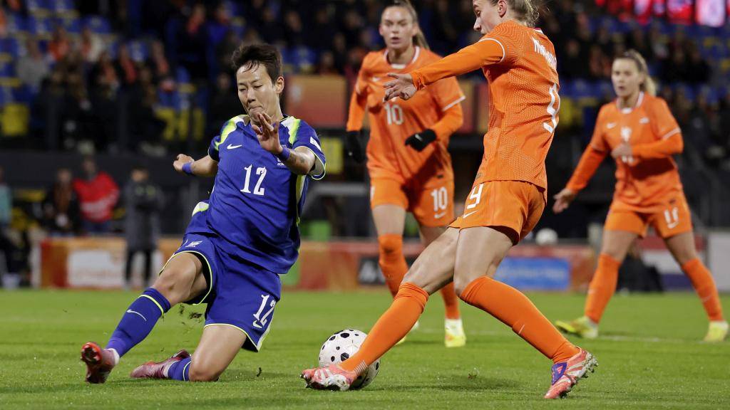 日本女足遭遇惨败,荷兰队成功晋级