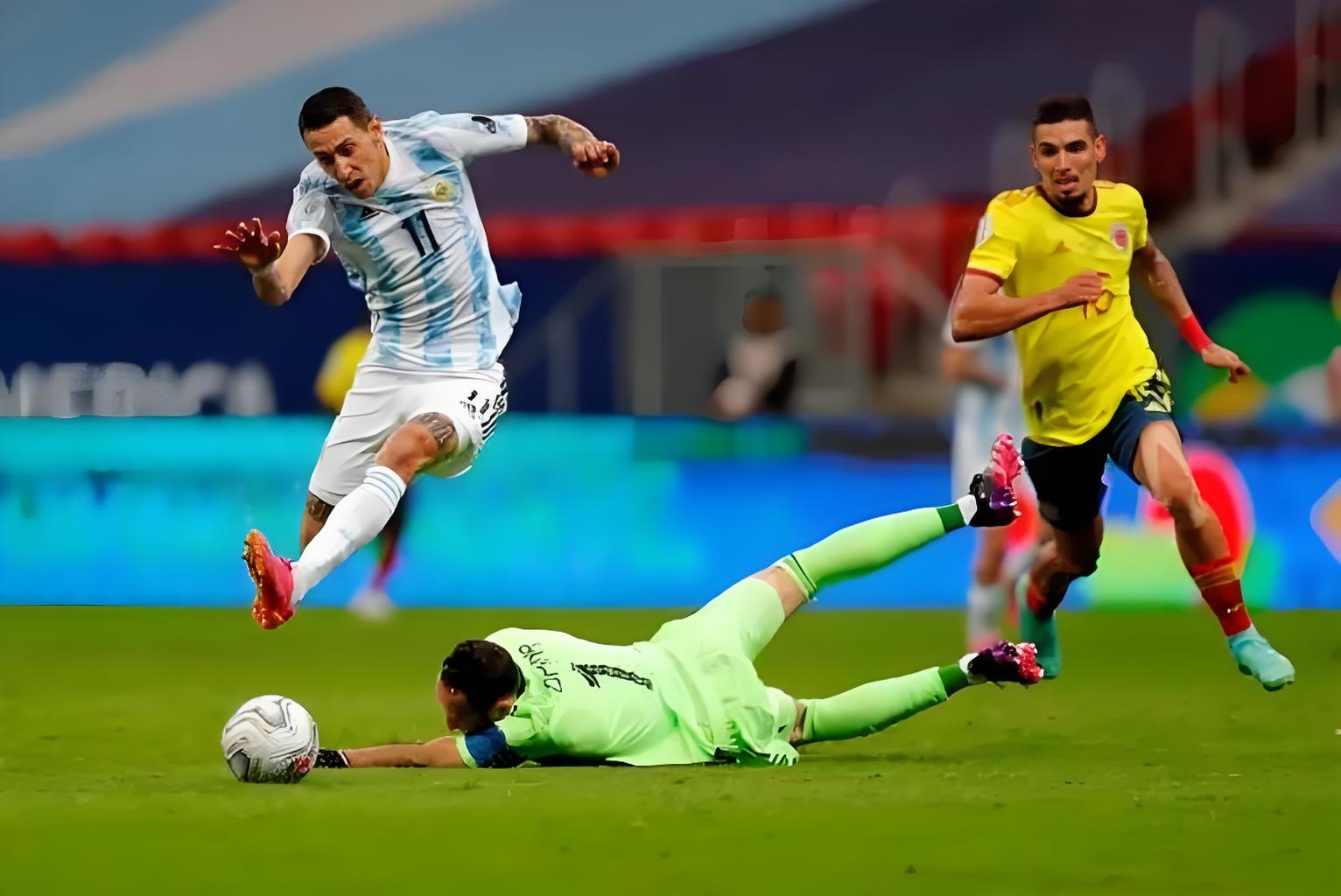 美洲杯篮球赛热火朝天进行,阿根廷队表现出色