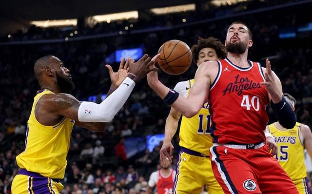 快船面临关键时刻，球队全力备战争取下一场胜利的简单介绍