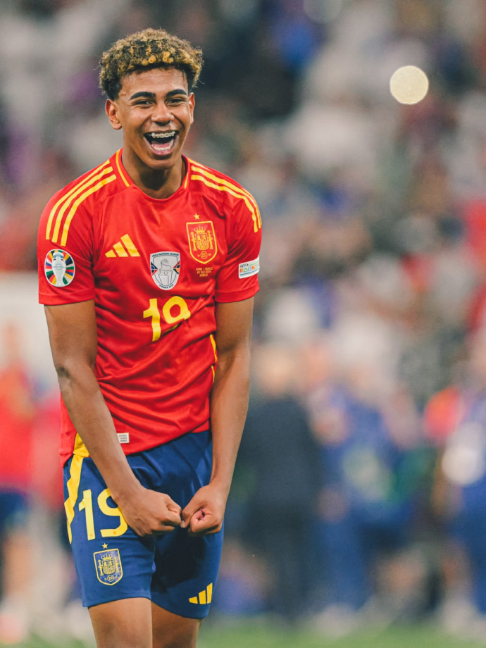 法国豪取胜利，轻松晋级欧洲杯！