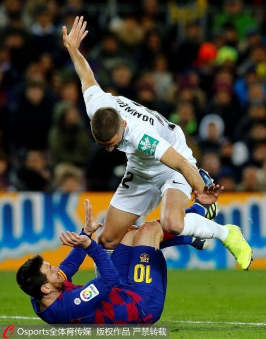 猛龙遭遇激烈对抗，全队联手突围