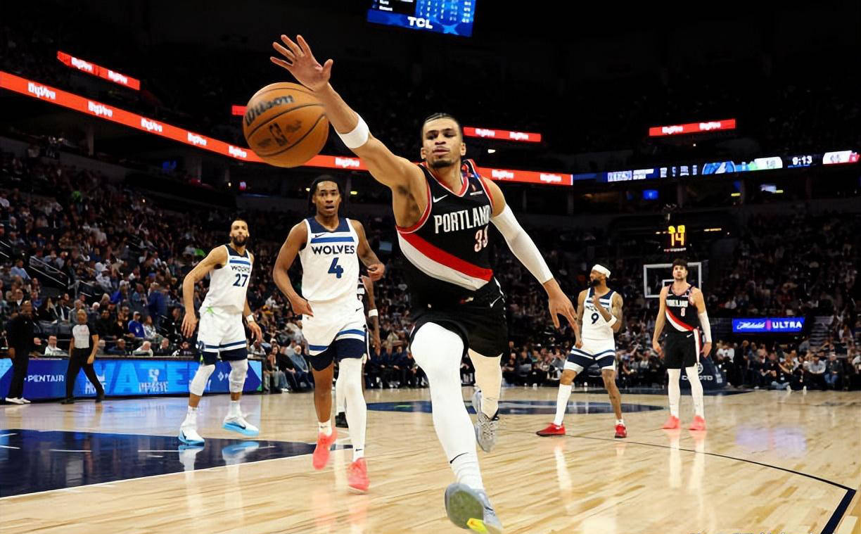 包含开拓者不敌太阳，西亚卡姆场均20+表现！的词条