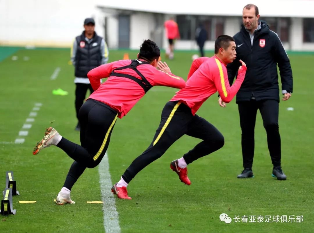 南昌八一创新精神,球员训练全力以赴的简单介绍 南昌八一创新精神,球员训练全力以赴的简单介绍