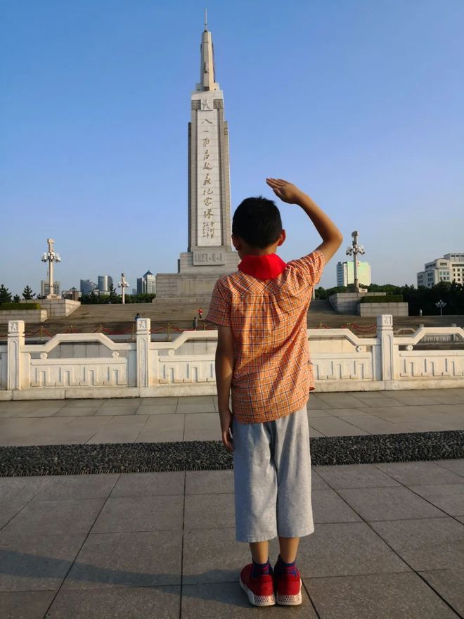 南昌八一创新精神,球员训练全力以赴的简单介绍 南昌八一创新精神,球员训练全力以赴的简单介绍