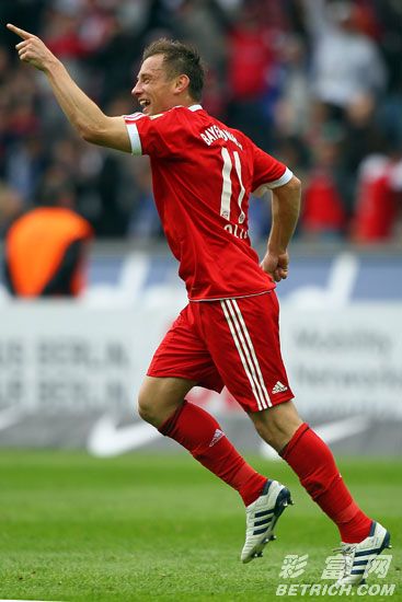 柏林赫塔客场逆袭,建立领先优势