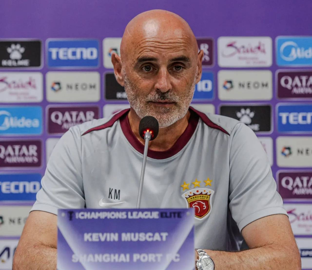 主帅罕见猛烈批评球员，备战重要赛事