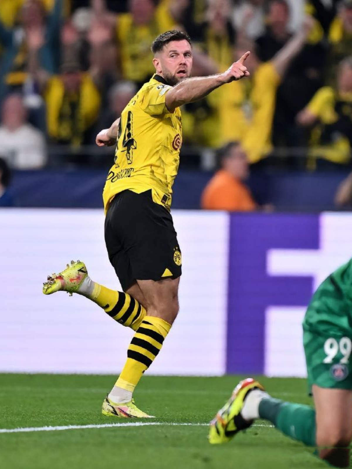 多特蒙德前锋获得本轮最佳进球奖