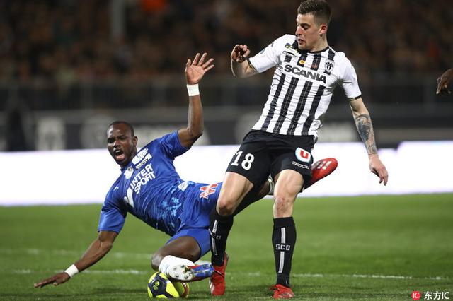 关于昂热队再度坐镇主场,取得关键的比赛胜利的信息 关于昂热队再度坐镇主场,取得关键的比赛胜利的信息