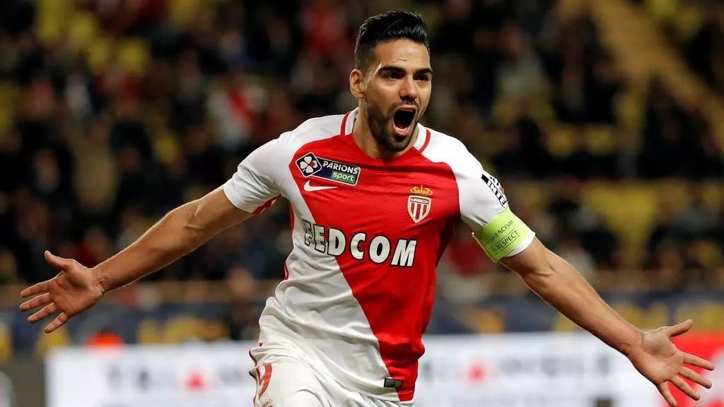 圣艾蒂安队客场获胜,取得关键的3分积分的简单介绍