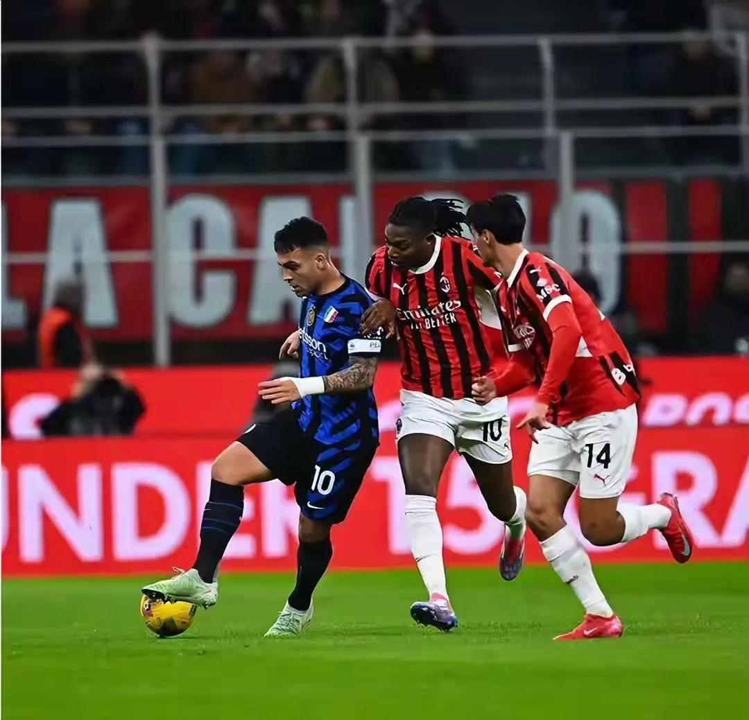 紧要比赛在即欧预赛,球队瞄准对手弱点,谋求突破的简单介绍