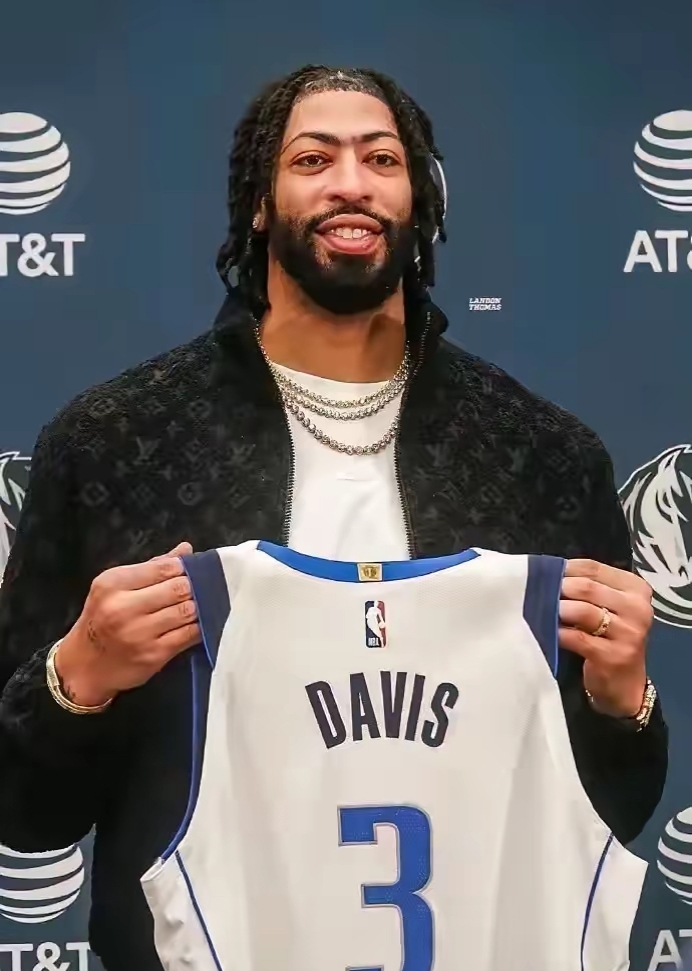 独行侠队外籍球员逐渐适应联赛,展现过人实力的简单介绍