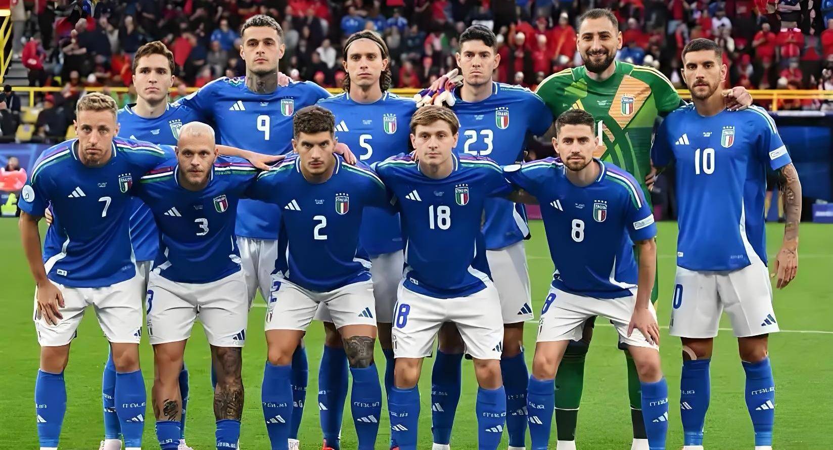 对决接近欧预赛,球队士气高涨,备战真刀真枪的简单介绍