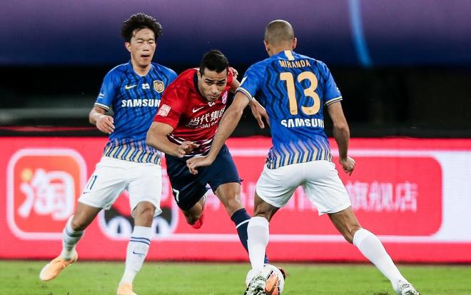 重庆客场不敌苏宁,中超之旅遭遇困境的简单介绍 重庆客场不敌苏宁,中超之旅遭遇困境的简单介绍