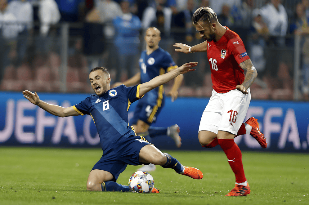 包含荷兰队以惊人的实力横扫波黑,晋级前景看好的词条