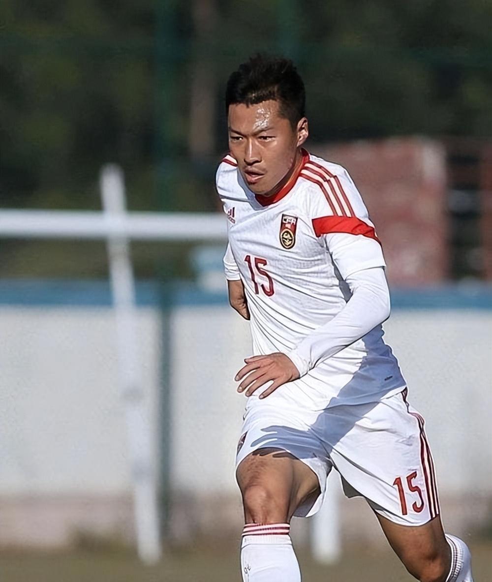 比赛场上集中展现出的激情，让人感到振奋！