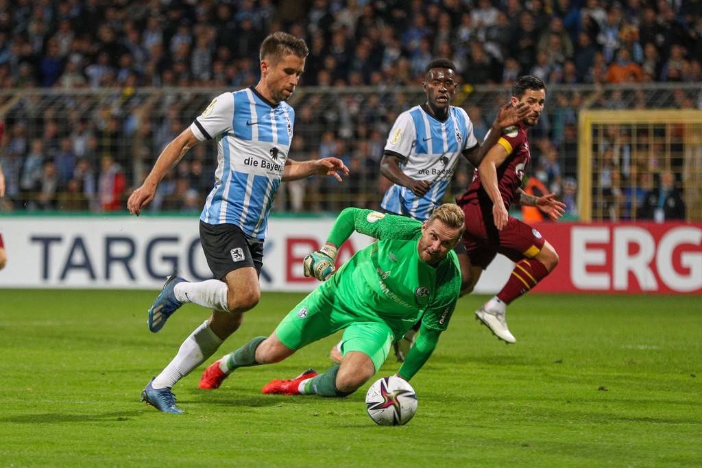 关于慕尼黑1860迎战强敌，力保不败的信息