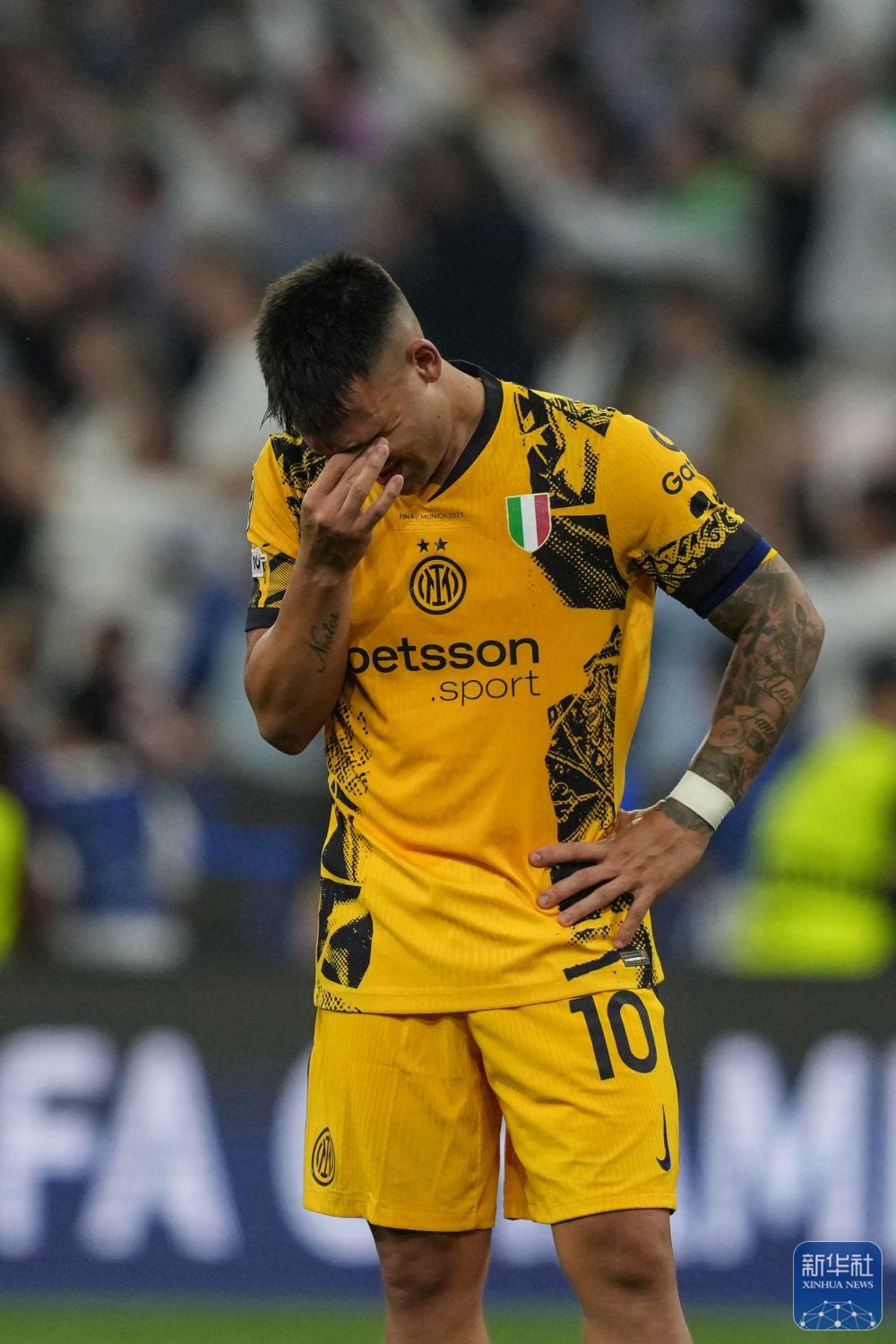 巴黎客场大胜对手，球队整体表现出色无可匹敌