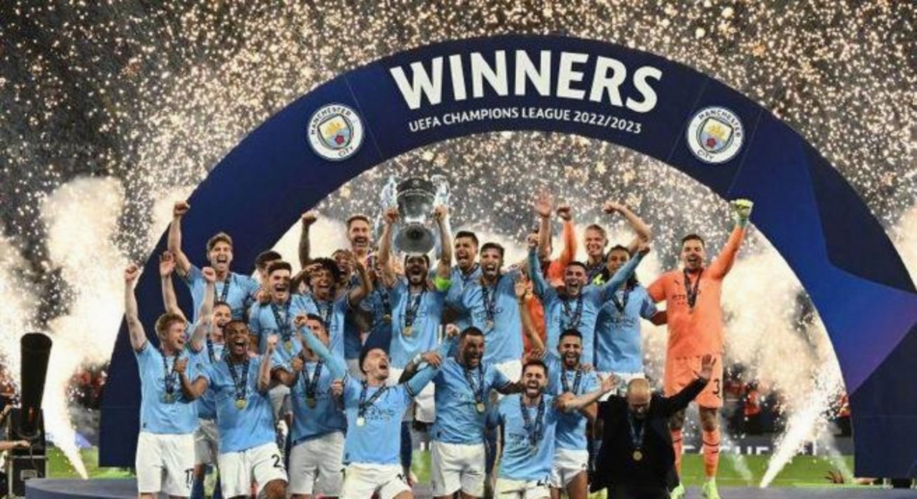 包含利物浦击败水晶宫，英超季军争夺有望提前定局的词条