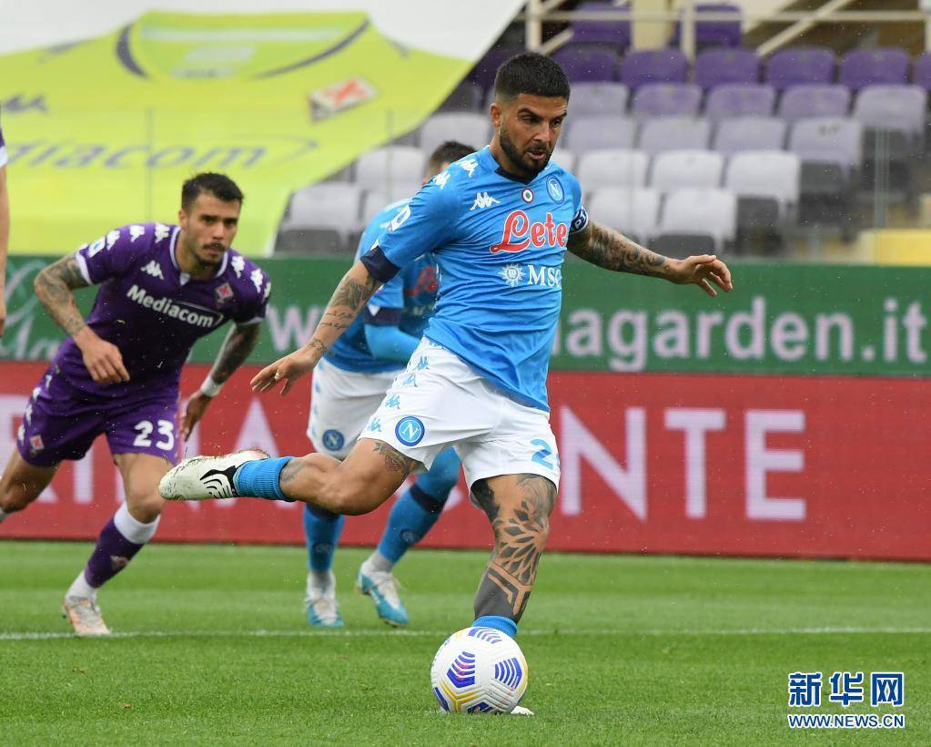 包含那不勒斯客场大胜，球队气势如虹的词条