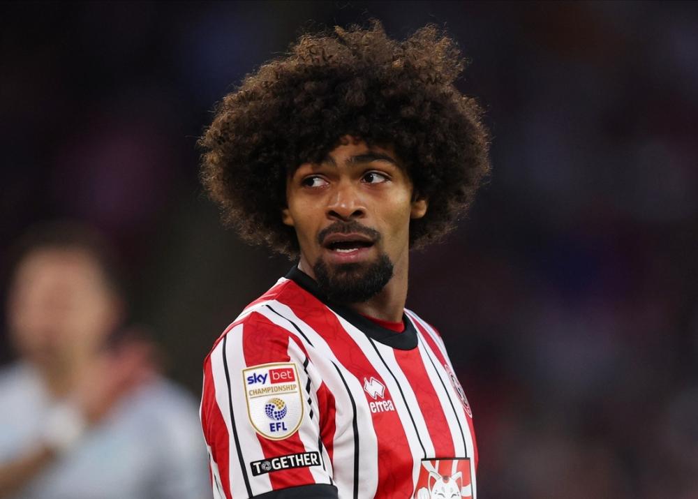 关于黑马冷门出现，球队精神状态缺乏被对手抓住机会的信息