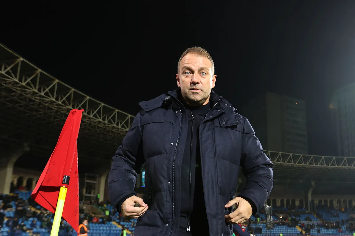 关于球队体育总监辞职，内部动荡备战压力加大的信息